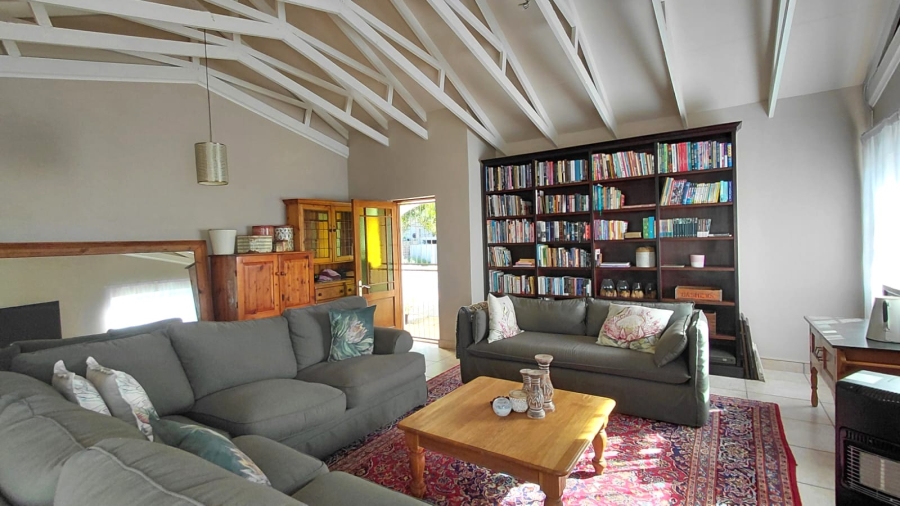 2 Bedroom Property for Sale in Stilbaai Wes Western Cape